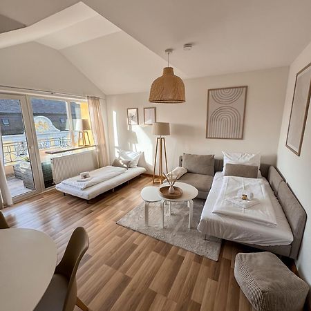 C4S Come4Stay Altoetting - 3-Zi Whg I Zentrale Lage I Parkplatz I Balkon I Wifi I Smarttv I 1 Kingsize, 1 Queensize Bett I Office Arbeitsplatz I Wohnbereich Mit Couch Und Essbereich I Voll Ausgestattete Kueche I Nespresso Экстерьер фото