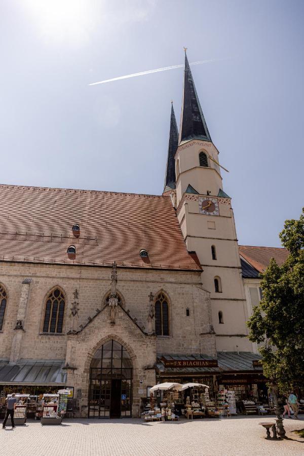 C4S Come4Stay Altoetting - 3-Zi Whg I Zentrale Lage I Parkplatz I Balkon I Wifi I Smarttv I 1 Kingsize, 1 Queensize Bett I Office Arbeitsplatz I Wohnbereich Mit Couch Und Essbereich I Voll Ausgestattete Kueche I Nespresso Экстерьер фото